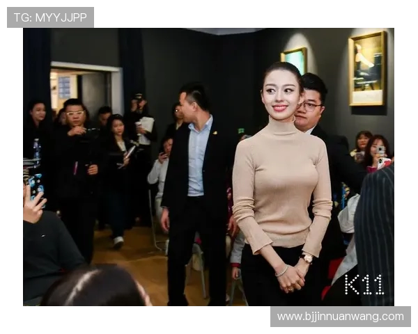 刘娜独家揭秘足球技巧与心得分享助你提升球技与战术理解